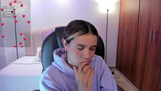 Celestee rain online show from September 26, 11:28 am