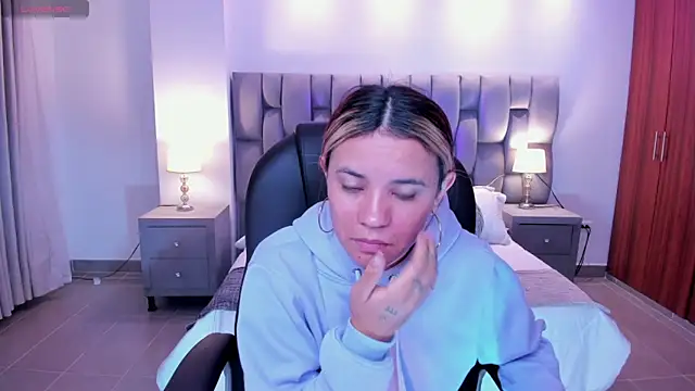 Celestee rain online show from September 14, 8:37 am