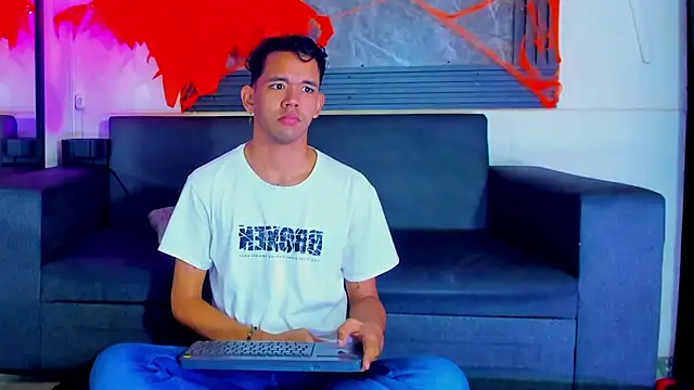 jeremytonner online show from November 2, 4:06 am