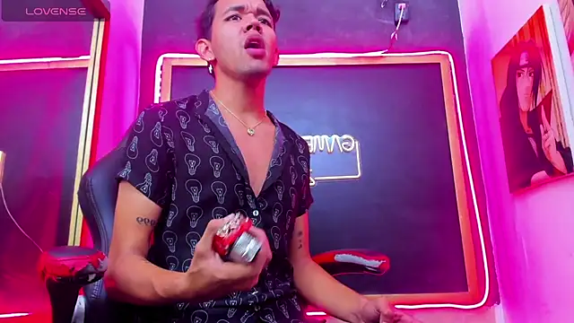 jeremytonner online show from December 4, 4:11 am