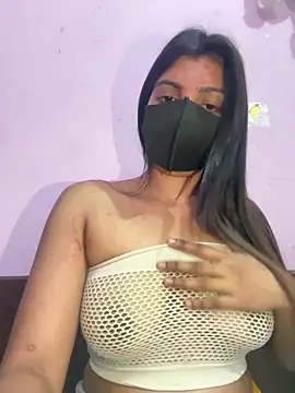 Snapshot of _01ruhi chatting on November 17, 6:56 pm 01ruhi online show from November 17, 6:56 pm