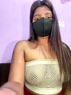 Snapshot of _01ruhi chatting on December 22, 6:19 pm 01ruhi online show from December 22, 6:19 pm