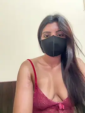 Snapshot of _01ruhi chatting on June 12, 12:47 pm 01ruhi online show from June 12, 12:47 pm