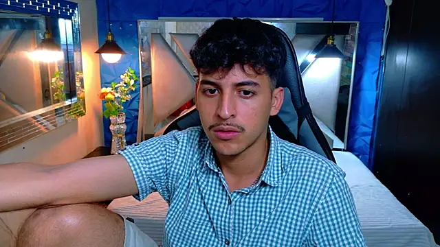 Snapshot of Alan_Del_Reyx chatting on March 2, 5:08 am Alan Del Reyx online show from March 2, 5:08 am