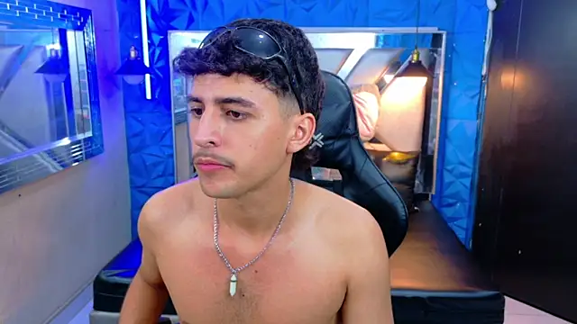 Snapshot of Alan_Del_Reyx chatting on September 28, 4:08 am Alan Del Reyx online show from September 28, 4:08 am