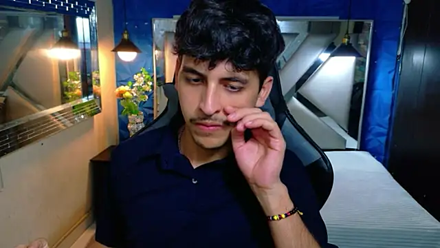 Snapshot of Alan_Del_Reyx chatting on February 19, 4:15 pm Alan Del Reyx online show from February 19, 4:15 pm