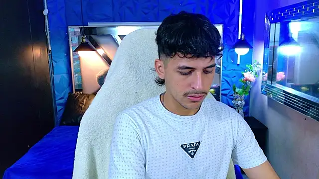 Snapshot of Alan_Del_Reyx chatting on January 14, 3:48 pm Alan Del Reyx online show from January 14, 3:48 pm