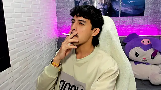 Snapshot of Alan_Del_Reyx chatting on January 7, 5:56 am Alan Del Reyx online show from January 7, 5:56 am