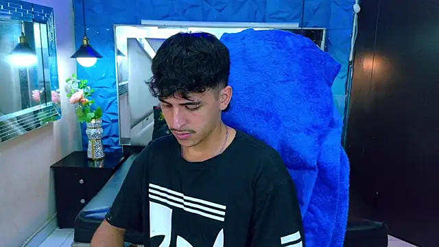 Snapshot of Alan_Del_Reyx chatting on January 17, 3:32 am Alan Del Reyx online show from January 17, 3:32 am