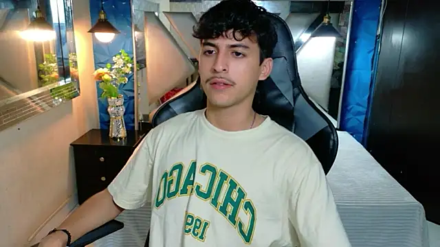 Snapshot of Alan_Del_Reyx chatting on February 21, 3:30 am Alan Del Reyx online show from February 21, 3:30 am