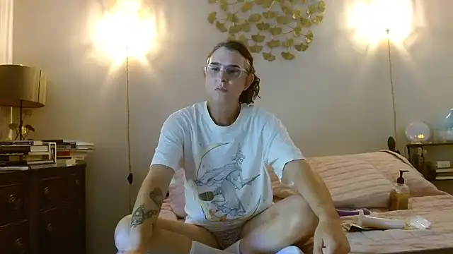 cindwyWow online show from October 8, 5:24 pm