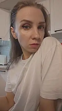 Edena  online show from March 1, 6:30 pm