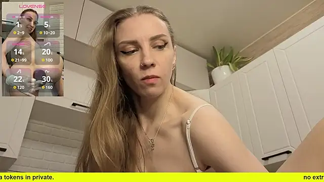 Edena  online show from April 4, 4:02 pm