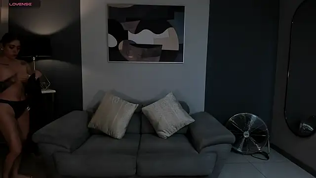 Snapshot of CorinaJames chatting on September 22, 6:03 pm CorinaJames online show from September 22, 6:03 pm
