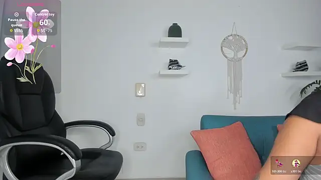 Snapshot of zali_mahamed chatting on November 11, 9:15 am zali mahamed online show from November 11, 9:15 am