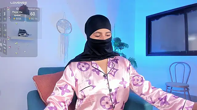 Snapshot of zali_mahamed chatting on November 15, 10:30 am zali mahamed online show from November 15, 10:30 am