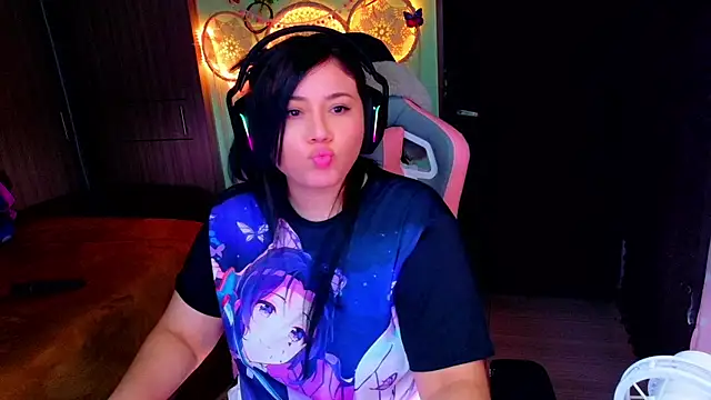Snapshot of Allison_GAMERS chatting on September 17, 5:48 pm Allison GAMERS online show from September 17, 5:48 pm