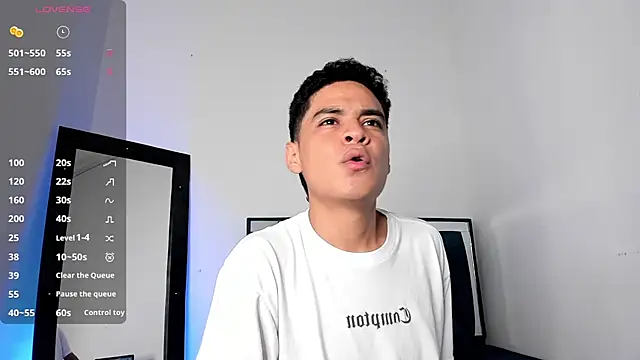 Snapshot of edy_play chatting on December 21, 6:04 am edy play online show from December 21, 6:04 am