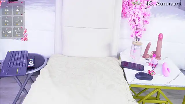 Auroraa x1 online show from February 5, 3:02 am