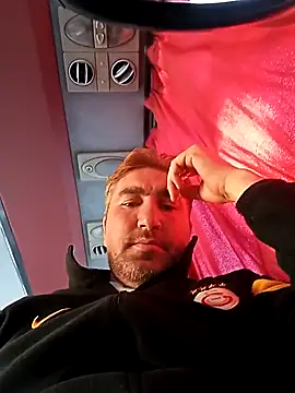 Snapshot of mert0359 chatting on September 30, 5:13 am mert0359 online show from September 30, 5:13 am