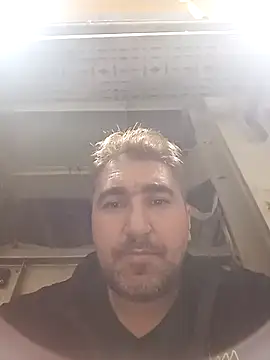 Snapshot of mert0359 chatting on November 17, 8:02 pm mert0359 online show from November 17, 8:02 pm