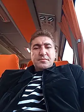 Snapshot of mert0359 chatting on November 20, 1:34 pm mert0359 online show from November 20, 1:34 pm