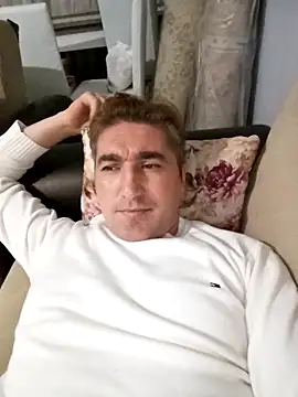 Snapshot of mert0359 chatting on November 5, 5:16 pm mert0359 online show from November 5, 5:16 pm