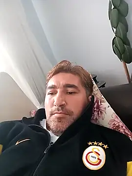 Snapshot of mert0359 chatting on September 29, 10:11 am mert0359 online show from September 29, 10:11 am