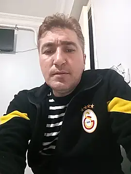 mert0359 online show from April 4, 9:43 pm