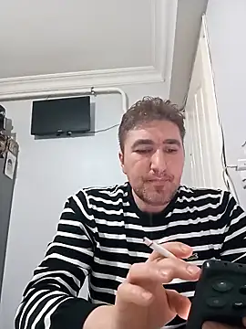 Snapshot of mert0359 chatting on January 6, 10:03 pm mert0359 online show from January 6, 10:03 pm