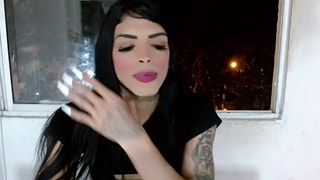 Snapshot of Lady_Dirty444 chatting on January 17, 2:37 am Lady Dirty444 online show from January 17, 2:37 am