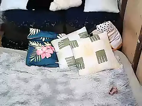 xxhottinybabe online show from October 9, 10:49 am