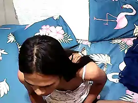 xxhottinybabe online show from March 23, 2:55 am