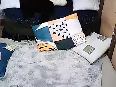 xxhottinybabe online show from October 10, 6:09 pm