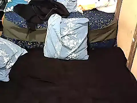 xxhottinybabe online show from October 6, 6:41 pm