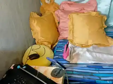 Snapshot of xxloveheart chatting on October 1, 11:52 pm xxloveheart online show from October 1, 11:52 pm