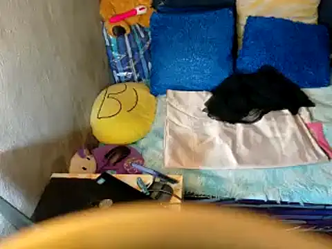 Snapshot of xxloveheart chatting on September 25, 12:05 am xxloveheart online show from September 25, 12:05 am