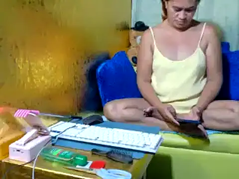 xxloveheart online show from April 10, 9:22 pm