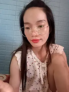 Snapshot of Lyly999 chatting on September 20, 12:48 am Lyly999 online show from September 20, 12:48 am