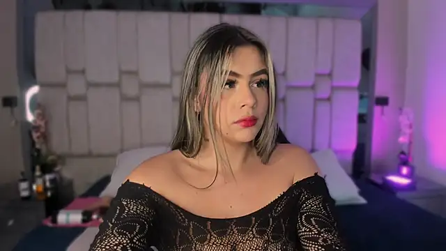 Samarafernandez online show from September 23, 4:08 am