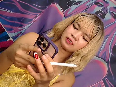 shantalfucker  online show from March 27, 9:05 pm