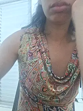 Snapshot of RavenShyfit chatting on November 12, 11:03 am RavenShyfit online show from November 12, 11:03 am