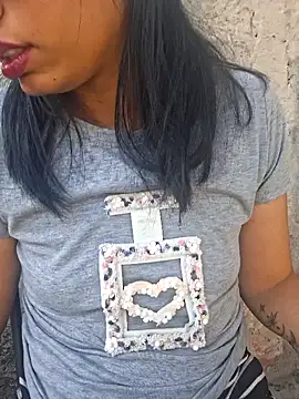 Snapshot of RavenShyfit chatting on November 18, 6:11 pm RavenShyfit online show from November 18, 6:11 pm