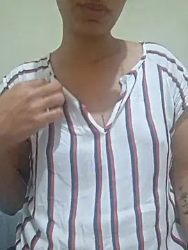 Snapshot of RavenShyfit chatting on November 22, 7:24 pm RavenShyfit online show from November 22, 7:24 pm