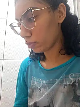 Snapshot of RavenShyfit chatting on October 22, 7:52 am RavenShyfit online show from October 22, 7:52 am