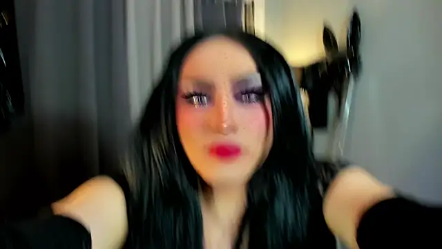 Snapshot of MagnaCumLoader17 chatting on December 22, 11:49 pm MagnaCumLoader17 online show from December 22, 11:49 pm