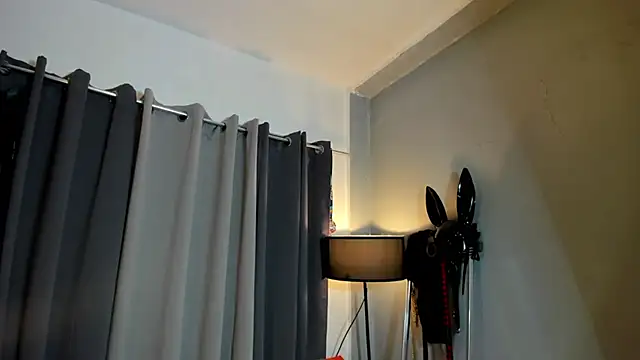 Snapshot of MagnaCumLoader17 chatting on November 25, 11:27 pm MagnaCumLoader17 online show from November 25, 11:27 pm