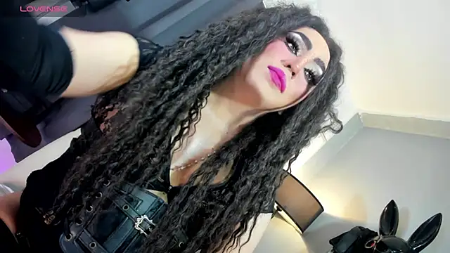 Snapshot of MagnaCumLoader17 chatting on October 20, 10:10 pm MagnaCumLoader17 online show from October 20, 10:10 pm