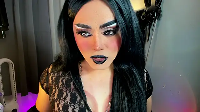 Snapshot of MagnaCumLoader17 chatting on December 14, 1:12 am MagnaCumLoader17 online show from December 14, 1:12 am