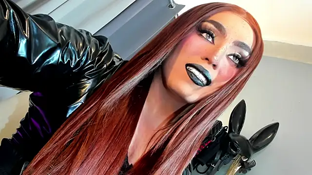 Snapshot of MagnaCumLoader17 chatting on February 3, 6:40 am MagnaCumLoader17 online show from February 3, 6:40 am